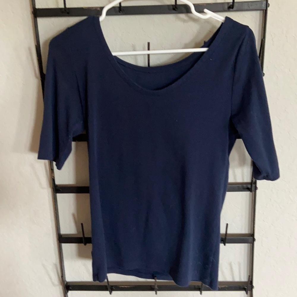 Cute and super comfy shirt!!